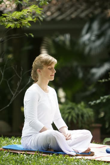 Para meditar necesitamos adquirir relajación física, emocional y mental.